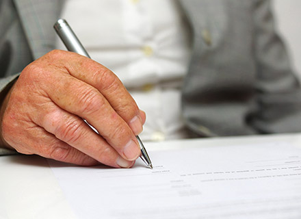 >Asesoría legal para otorgamiento de testamentos, juicios testamentarios e intestamentarios